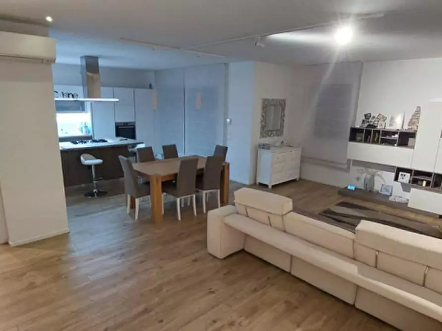 Immagine 8 di Casa trifamiliare in vendita  in Via Montegrappa a Legnaro