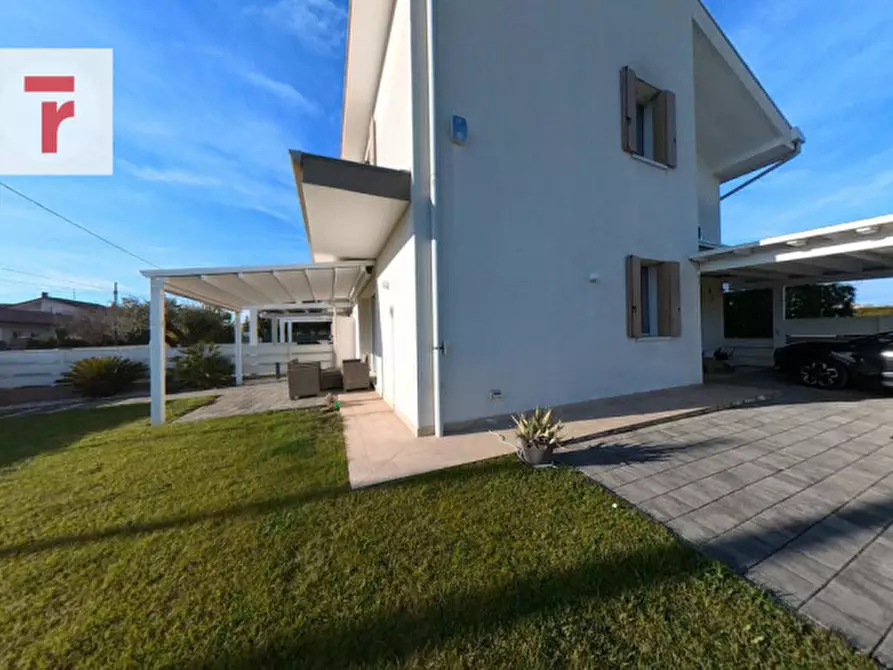 Immagine 21 di Casa trifamiliare in vendita  in Via Montegrappa a Legnaro