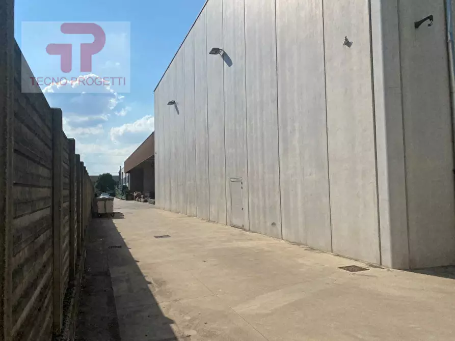 Immagine 8 di Magazzino in affitto  in Zona Industriale Padova Est a Padova