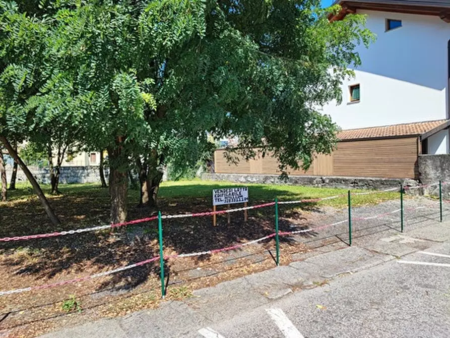 Immagine 1 di Terreno in vendita  in Via Pio Paschini, 18 a Tolmezzo