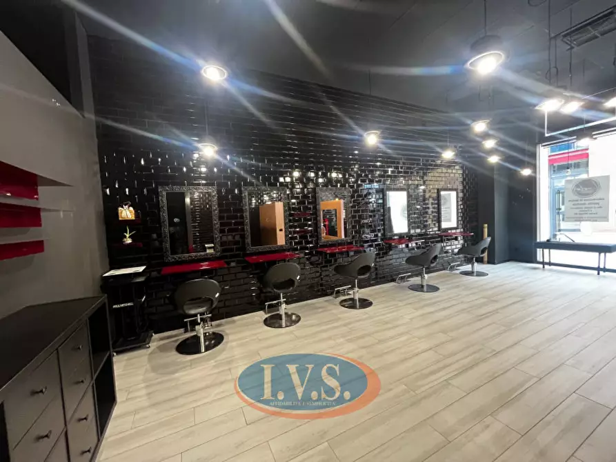 Immagine 3 di Negozio in affitto  in Mestrino via Galileo Galilei a Mestrino