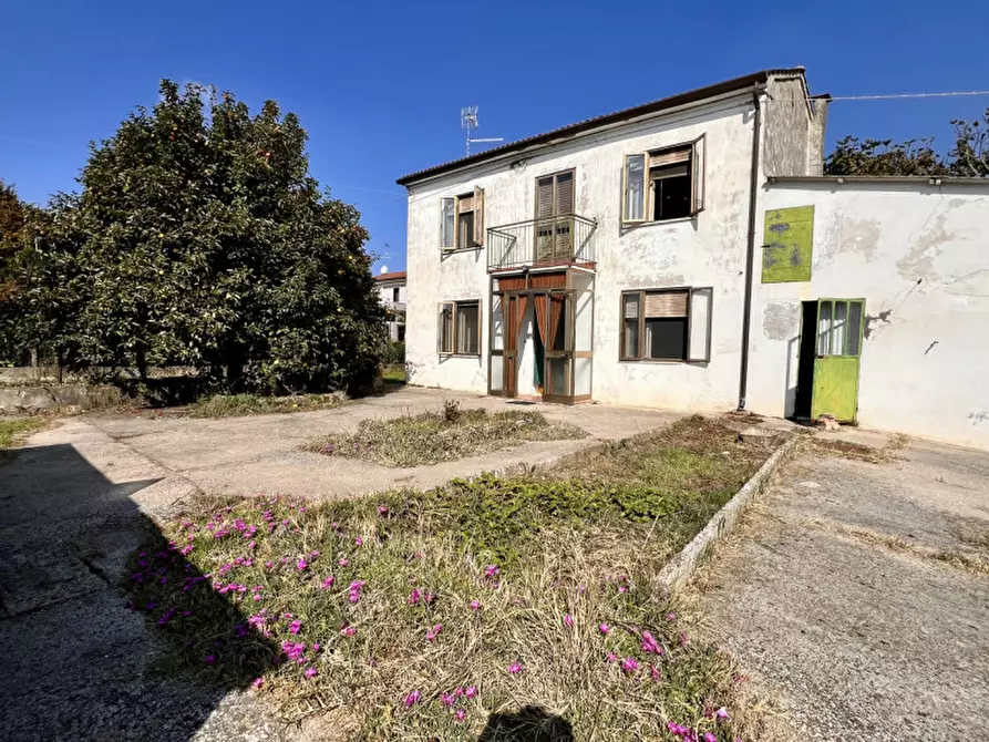 Immagine 1 di Casa indipendente in vendita  in via valverde, 5 a Legnago
