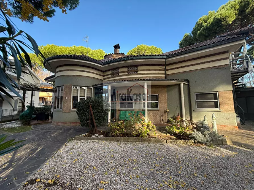 Immagine 2 di Casa trifamiliare in vendita  in rotonda silvio pellico a Cervia