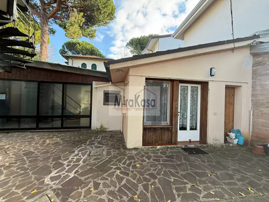 Immagine 29 di Casa trifamiliare in vendita  in rotonda silvio pellico a Cervia