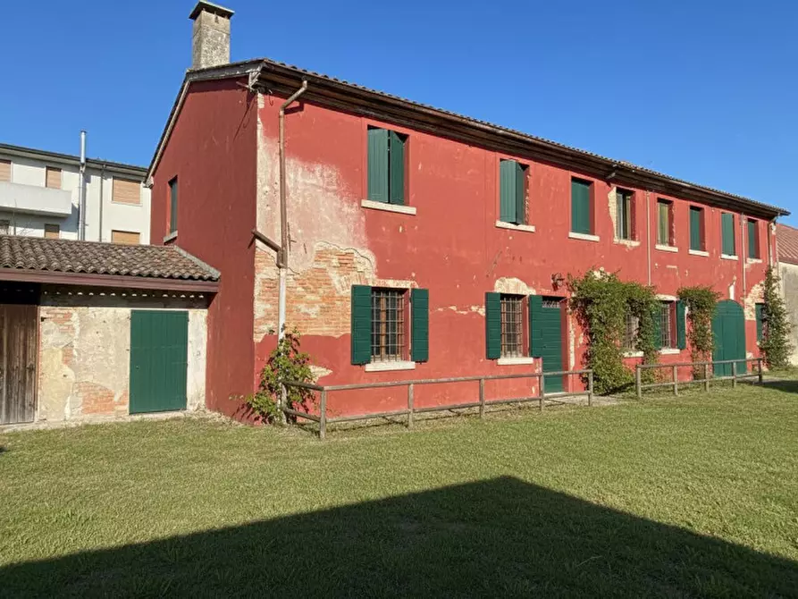 Immagine 1 di Casa indipendente in vendita  in via san valentino 20 a Conselve