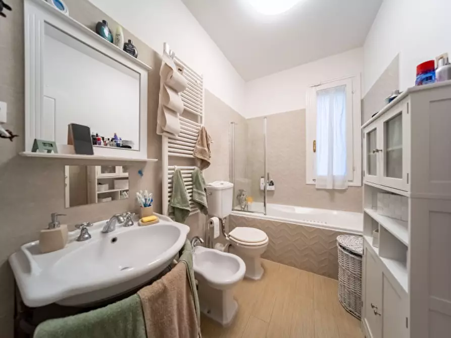 Immagine 17 di Appartamento in vendita  in Via Euclide a Parma