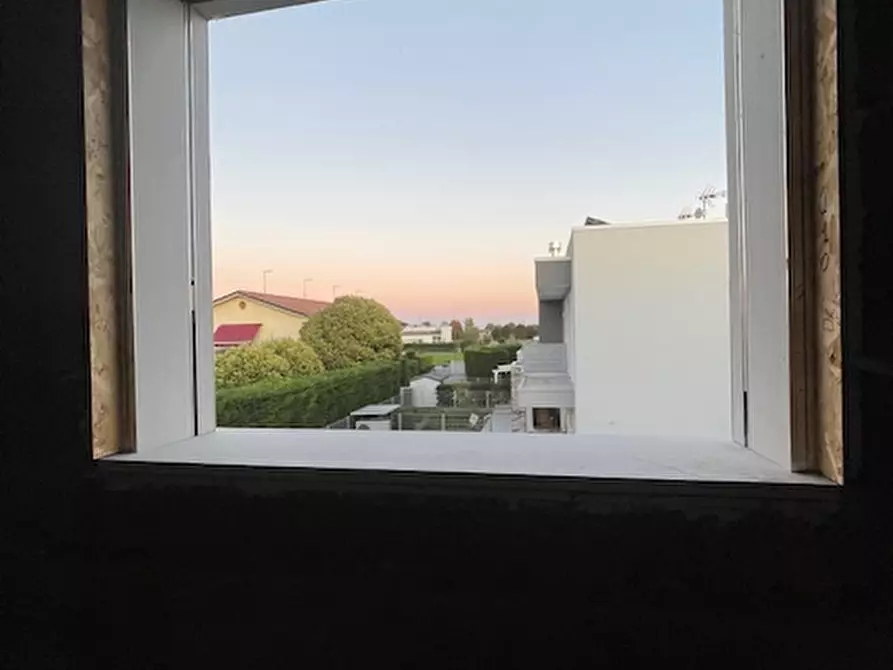 Immagine 6 di Villa in vendita  a Cadoneghe