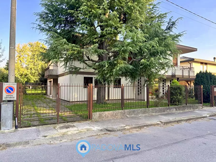 Immagine 36 di Casa indipendente in vendita  in Via Matilde Serao a Padova