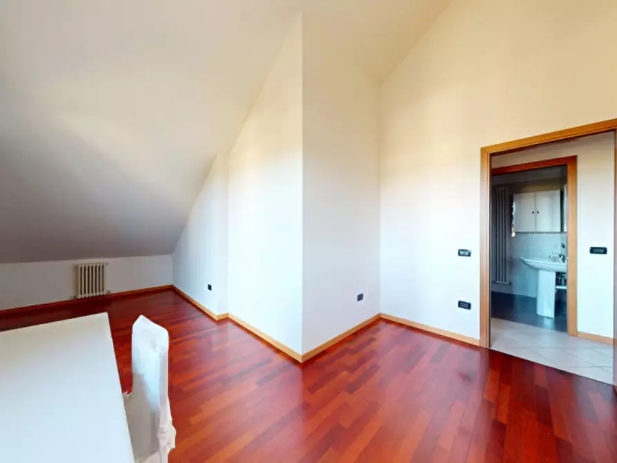 Immagine 12 di Appartamento in vendita  in via giuseppe faggin 46 a Vicenza