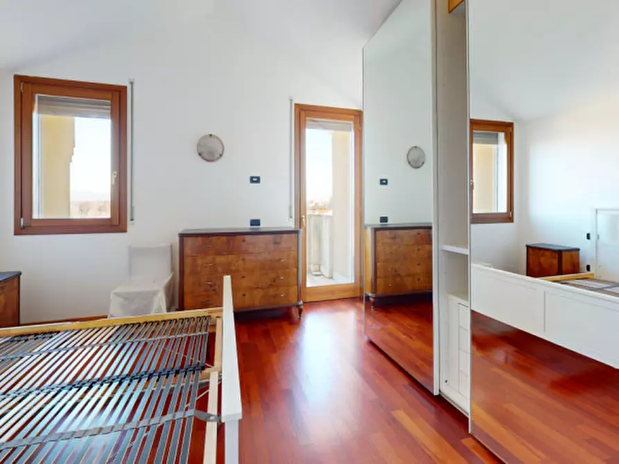 Immagine 15 di Appartamento in vendita  in via giuseppe faggin 46 a Vicenza