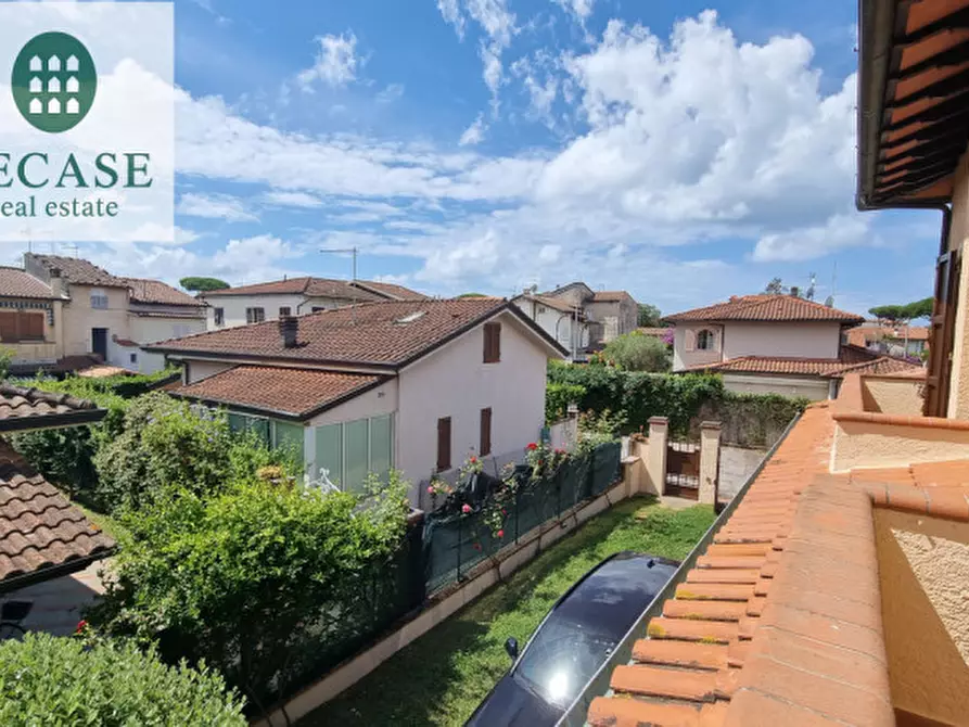 Immagine 8 di Casa bifamiliare in vendita  a Forte Dei Marmi