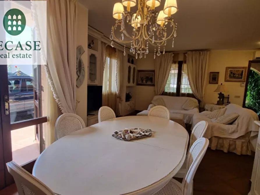 Immagine 12 di Casa bifamiliare in vendita  a Forte Dei Marmi