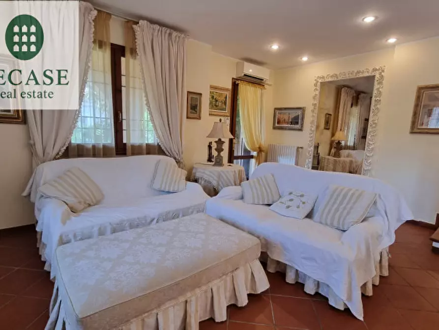 Immagine 13 di Casa bifamiliare in vendita  a Forte Dei Marmi