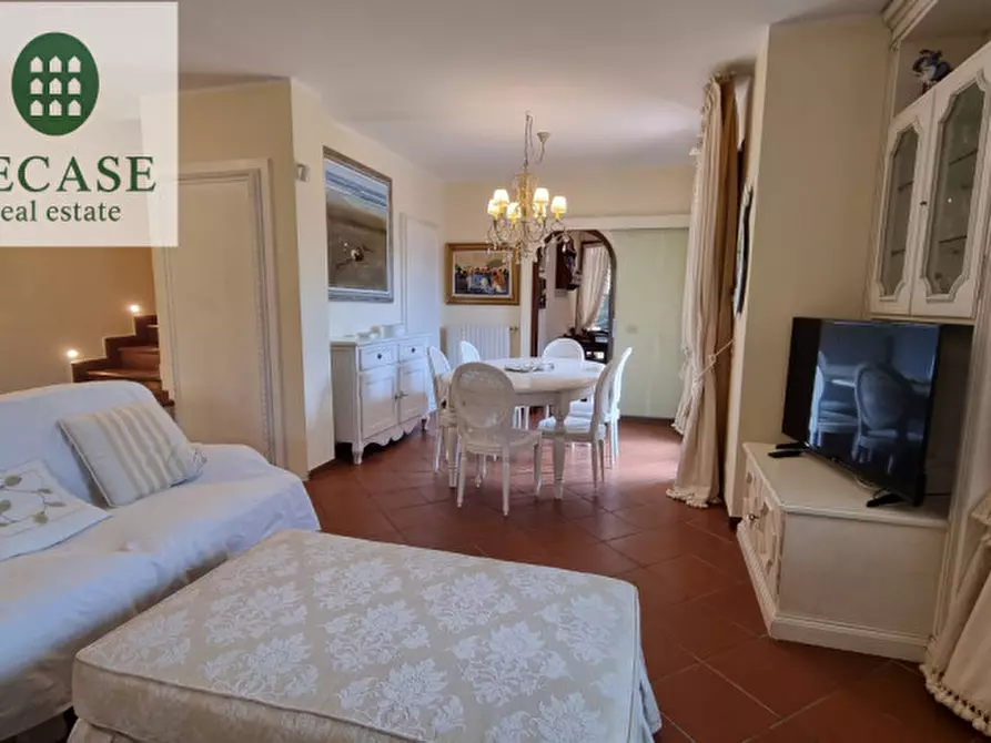 Immagine 14 di Casa bifamiliare in vendita  a Forte Dei Marmi