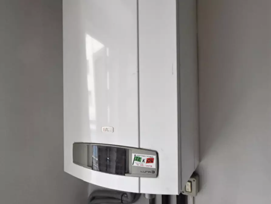 Immagine 24 di Negozio in affitto  in via borghetto 34 a Bussolengo