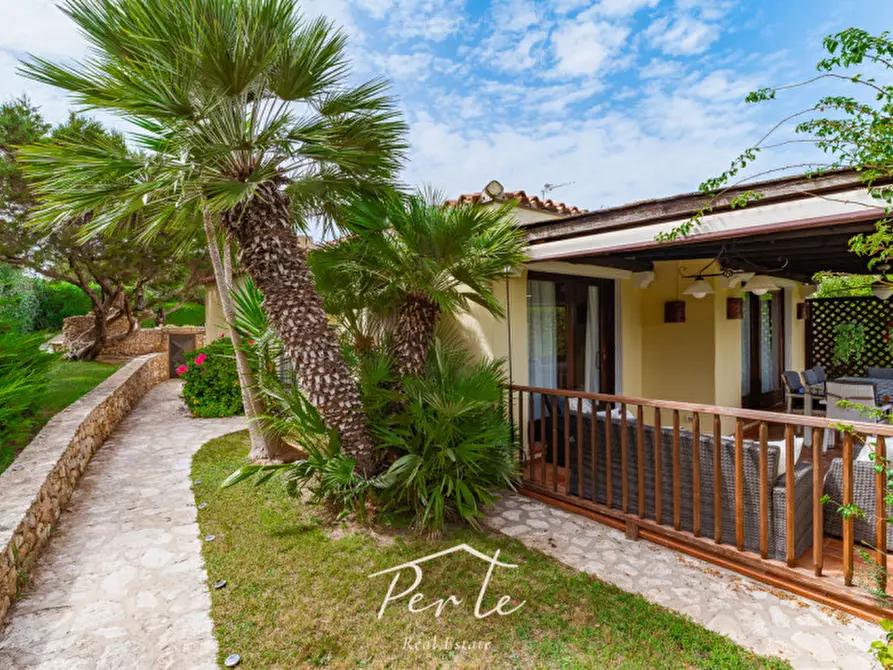 Immagine 18 di Casa bifamiliare in vendita  in Via Monte Arcosu 18 a Stintino