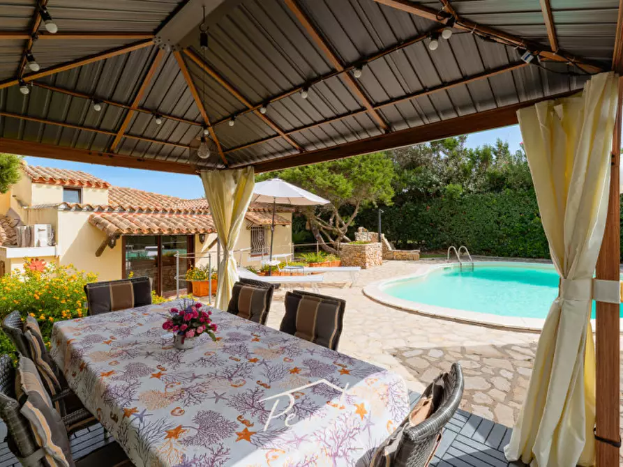 Immagine 28 di Casa bifamiliare in vendita  in Via Monte Arcosu 18 a Stintino