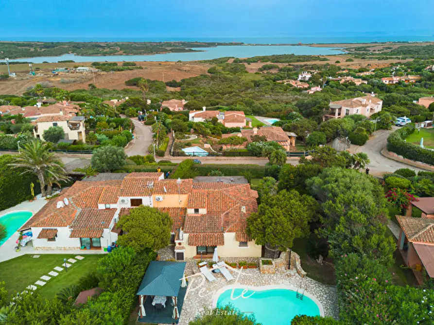 Immagine 34 di Casa bifamiliare in vendita  in Via Monte Arcosu 18 a Stintino