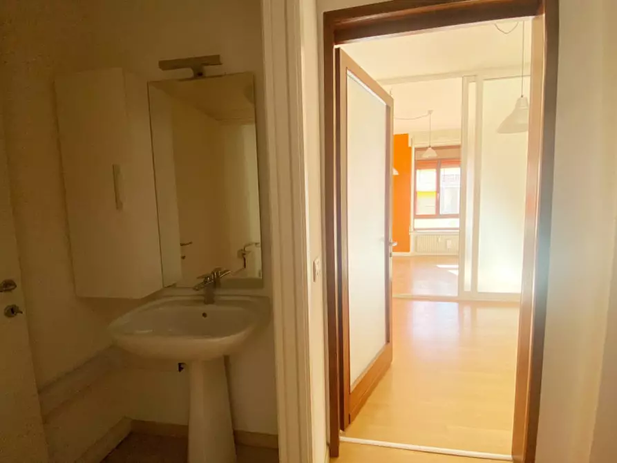 Immagine 16 di Ufficio in vendita  in Via F. Dall'Ongaro a Oderzo