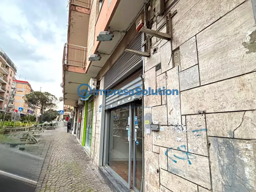 Immagine 4 di Negozio in affitto  in Via Edoardo Nicolardi a Napoli