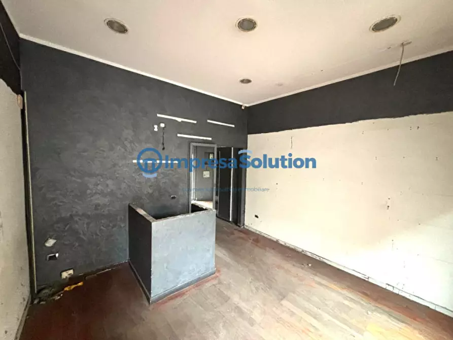 Immagine 6 di Negozio in affitto  in Via Edoardo Nicolardi a Napoli