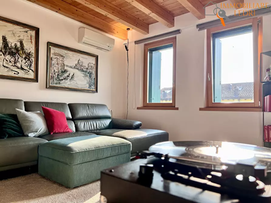 Immagine 3 di Appartamento in vendita  a Bussolengo