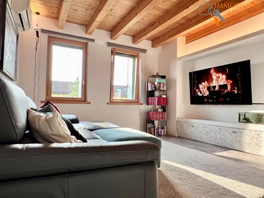 Immagine 7 di Appartamento in vendita  a Bussolengo