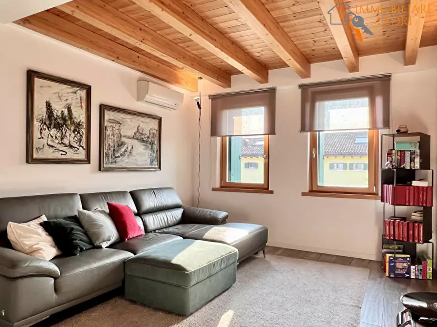 Immagine 9 di Appartamento in vendita  a Bussolengo