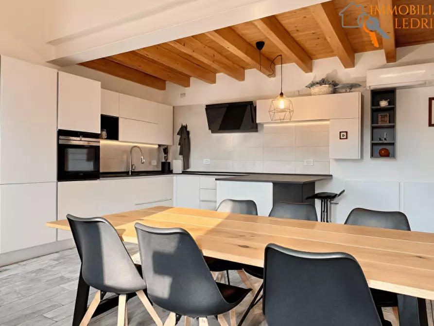 Immagine 12 di Appartamento in vendita  a Bussolengo