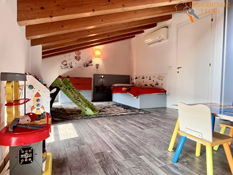 Immagine 15 di Appartamento in vendita  a Bussolengo