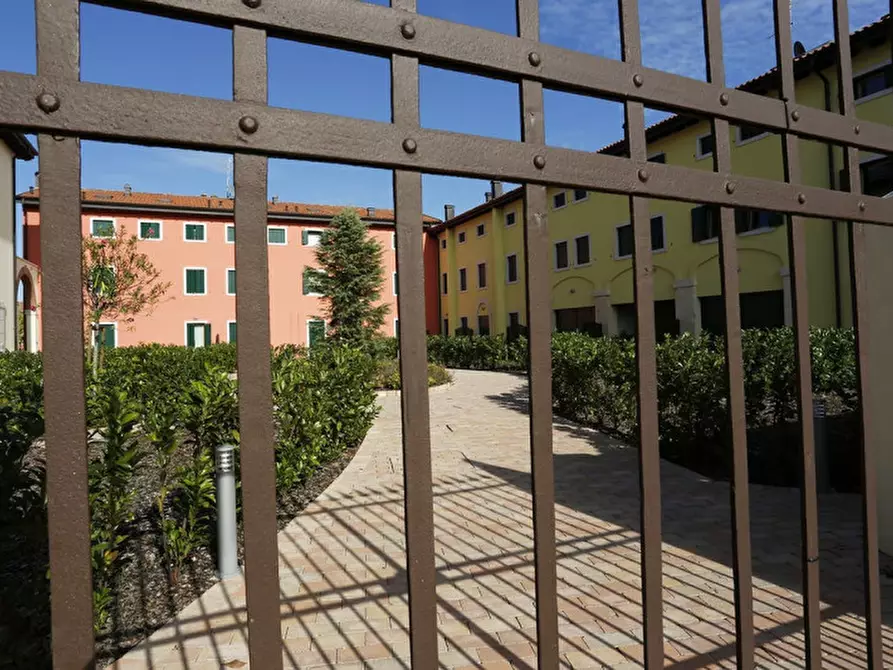 Immagine 17 di Appartamento in vendita  a Bussolengo