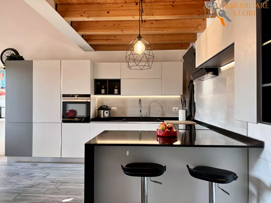 Immagine 21 di Appartamento in vendita  a Bussolengo