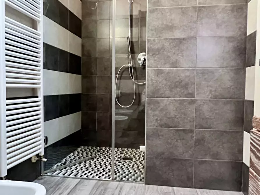 Immagine 31 di Appartamento in vendita  a Bussolengo