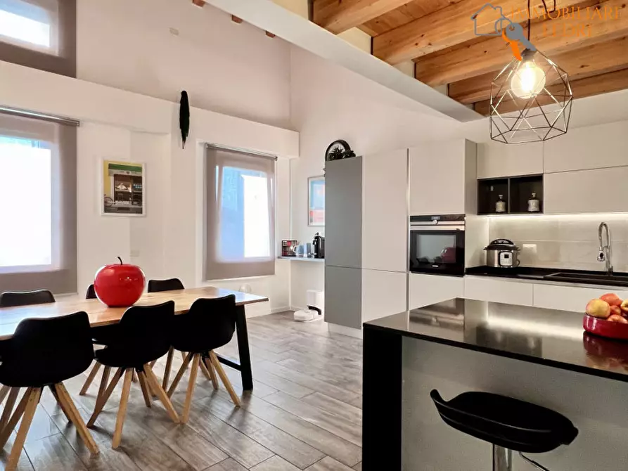 Immagine 34 di Appartamento in vendita  a Bussolengo