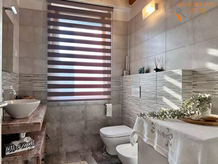 Immagine 36 di Appartamento in vendita  a Bussolengo