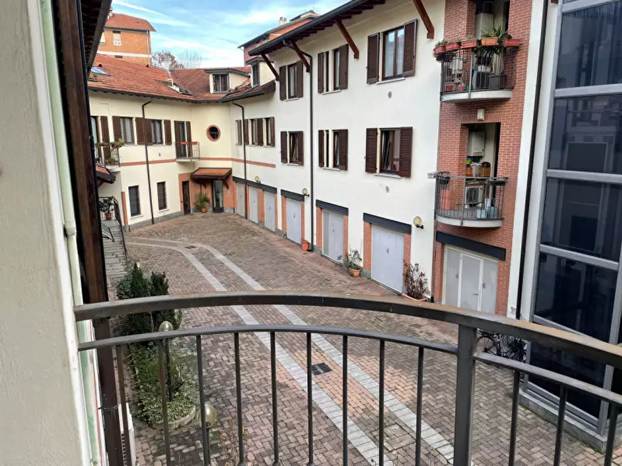 Immagine 6 di Appartamento in affitto  in Via Marco Bruto 9 a Milano