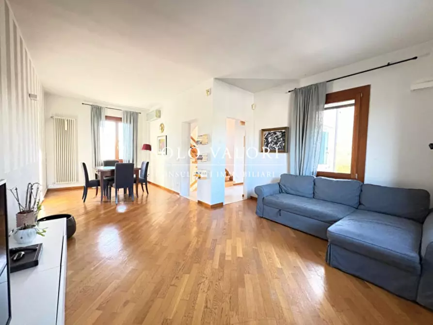 Immagine 1 di Casa bifamiliare in vendita  a Castelfranco Veneto