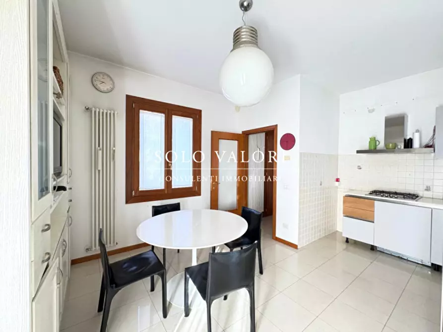 Immagine 8 di Casa bifamiliare in vendita  a Castelfranco Veneto