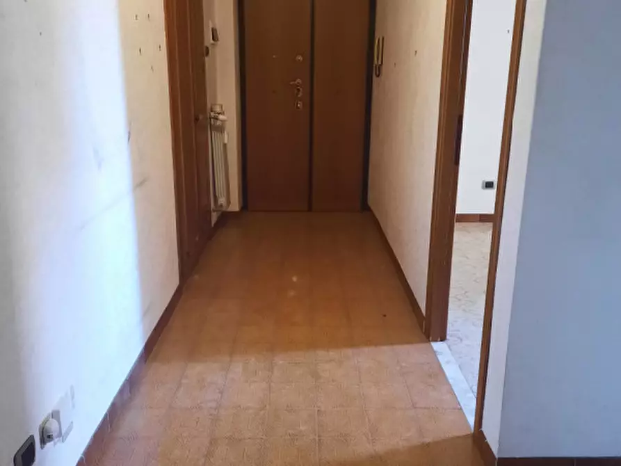 Immagine 4 di Appartamento in vendita  in Via Egerio Levio a Roma