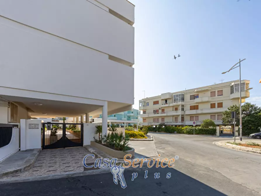 Immagine 49 di Appartamento in vendita  in Via Udine a Gallipoli