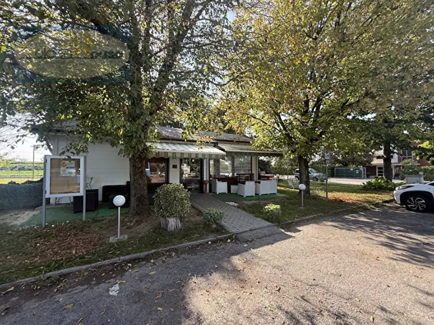 Immagine 2 di Attività commerciale in vendita  a Argenta