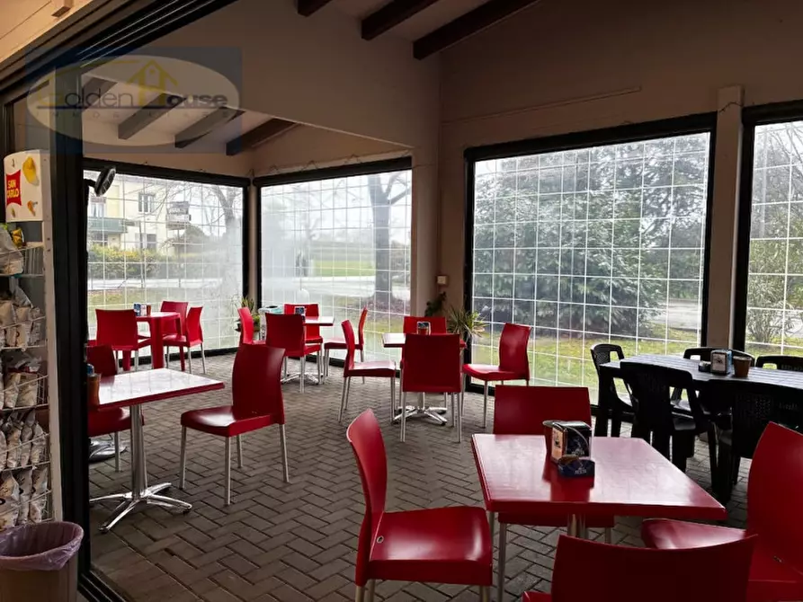 Immagine 15 di Attività commerciale in vendita  a Argenta