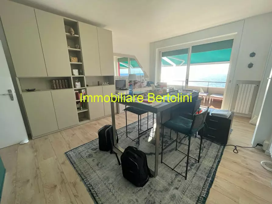 Immagine 12 di Attico in vendita  in CORSO GUGLIELMO MARCONI a San Remo