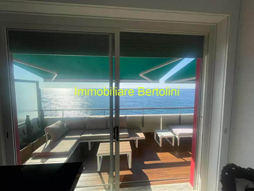 Immagine 17 di Attico in vendita  in CORSO GUGLIELMO MARCONI a San Remo