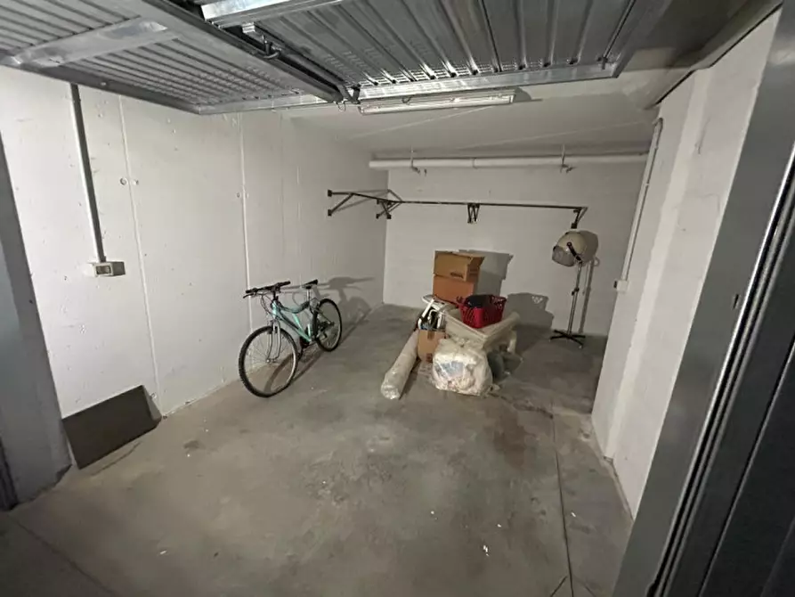Immagine 4 di Garage in vendita  in Via Ettore Nardi a Ozzano Dell'emilia