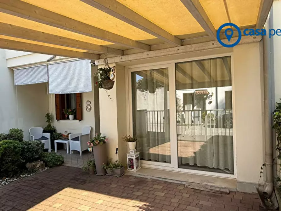 Immagine 1 di Villetta a schiera in vendita  in Via Giovanni Amendola 30D a Rovigo