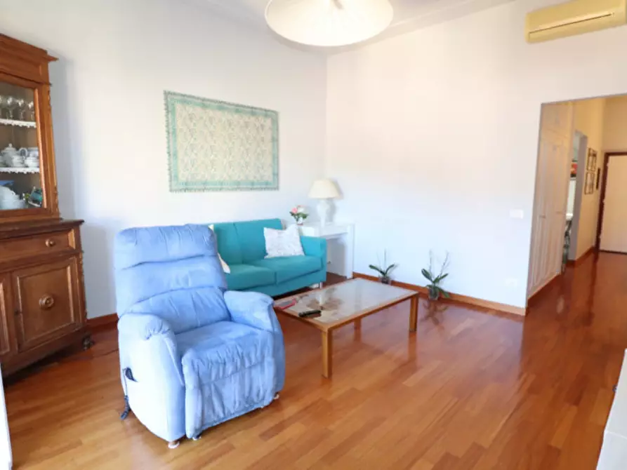 Immagine 2 di Appartamento in vendita  in via Mincio a Montevarchi