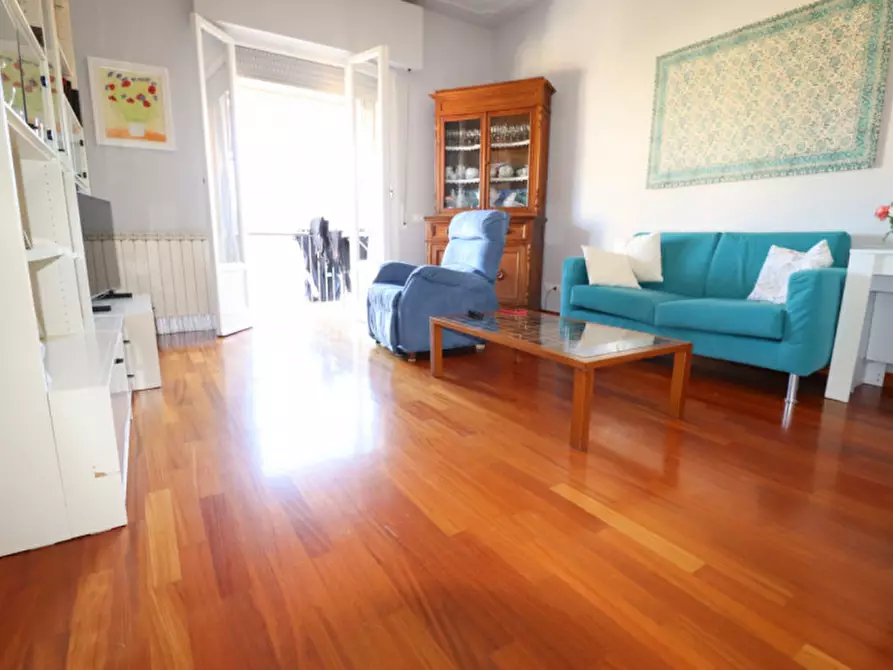 Immagine 9 di Appartamento in vendita  in via Mincio a Montevarchi