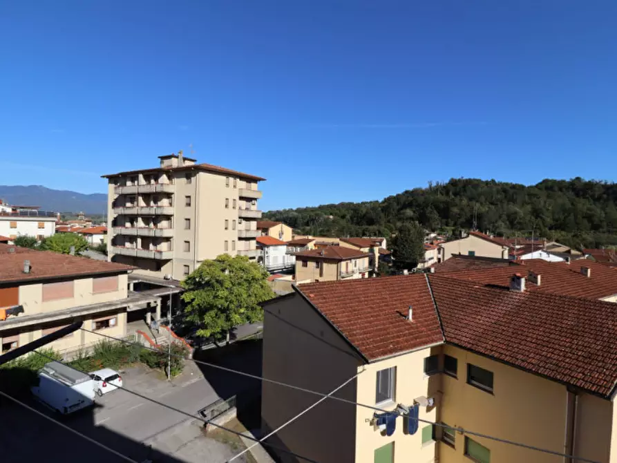 Immagine 24 di Appartamento in vendita  in via Mincio a Montevarchi