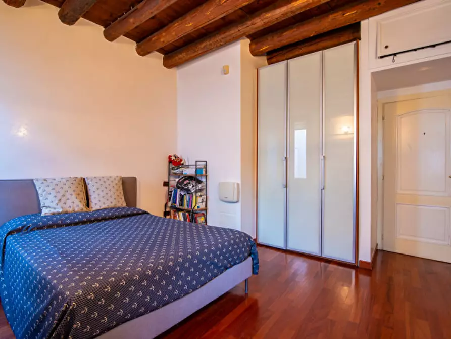 Immagine 16 di Palazzo in vendita  in Via Savonarola a Padova